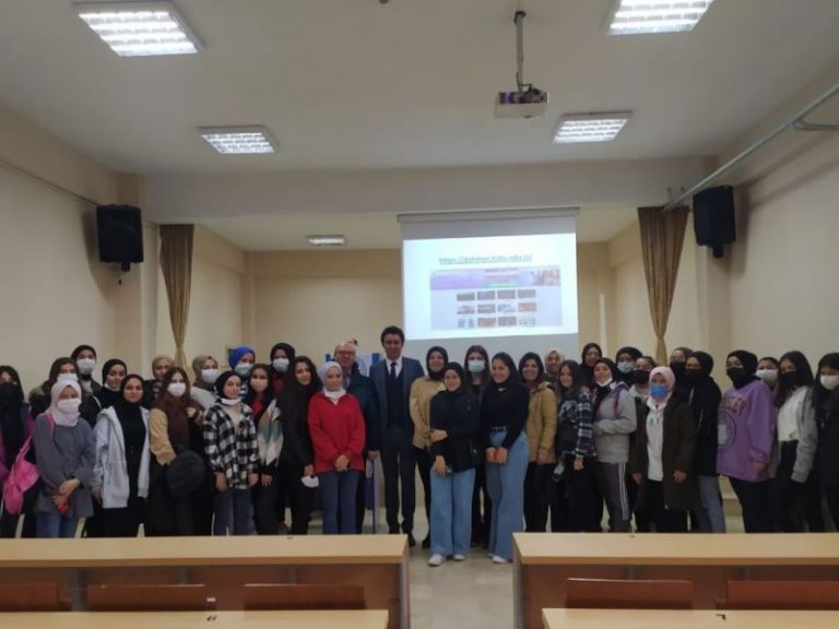 Gediz MYO lise öğrencilerini misafir etti