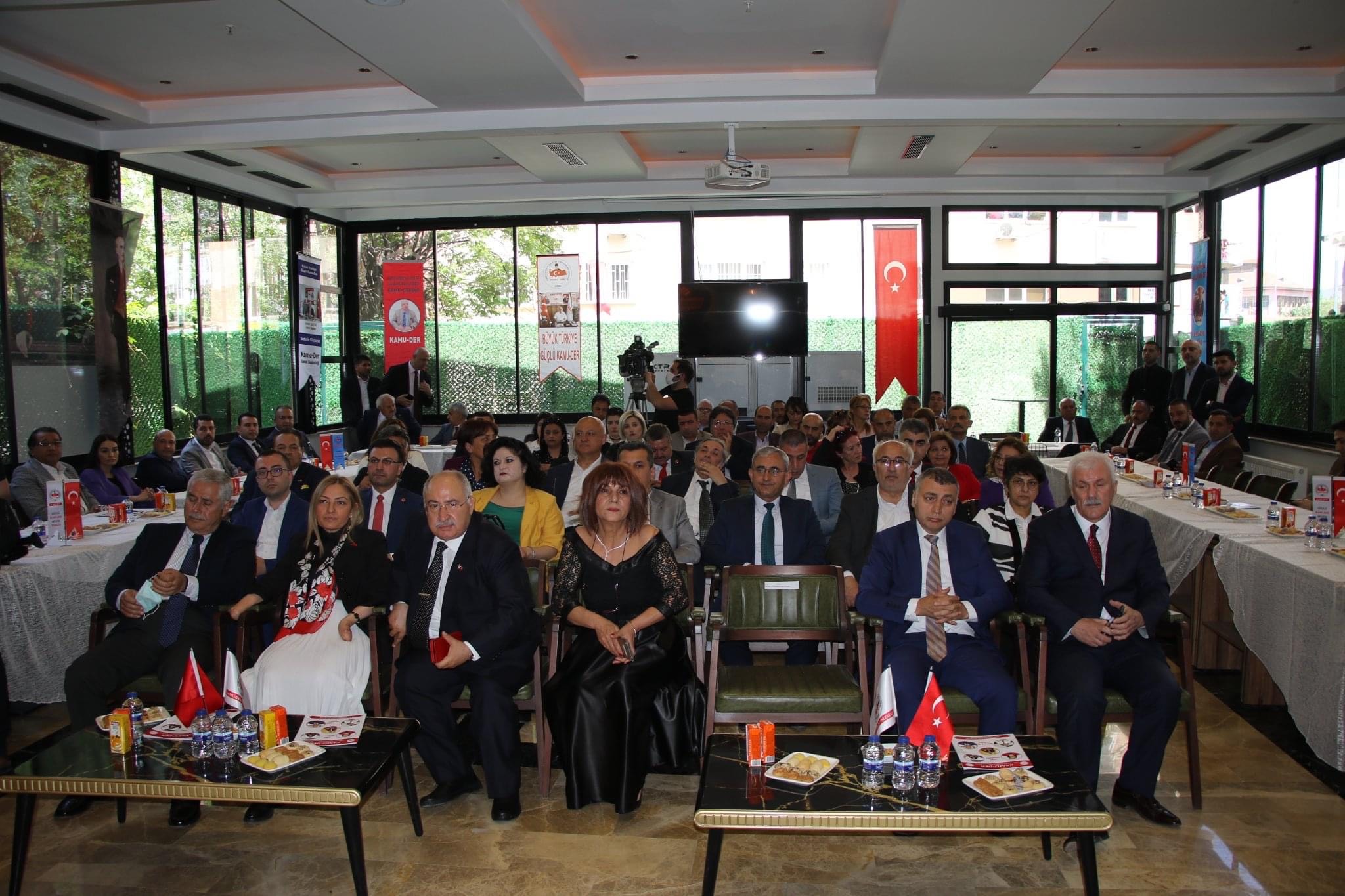 Mustafa GÜLER Yılın İlçe Belediye Başkanı Seçildi