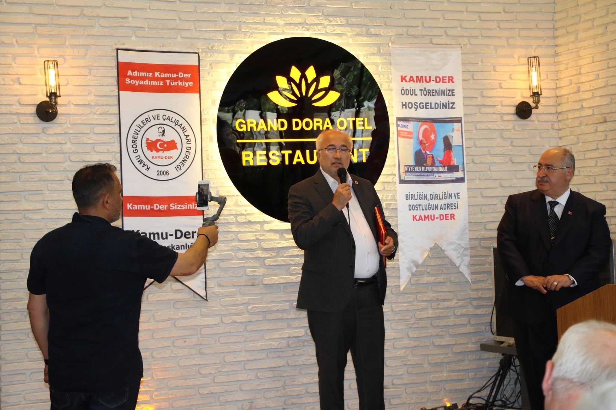 Mustafa GÜLER Yılın İlçe Belediye Başkanı Seçildi