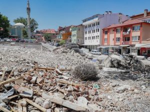 KÜTAHYA ESKİ PAZAR YERİ YIKIM İŞİ TAMAM!