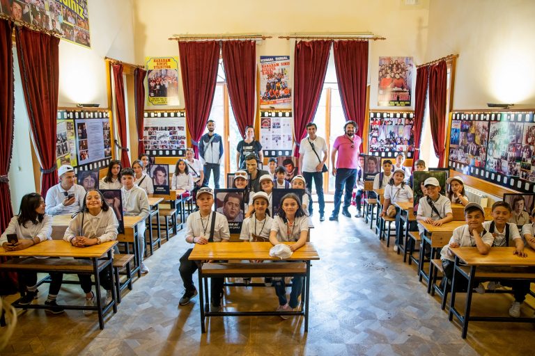 Gürok Grup, kodlama projesine katılan Kütahyalı öğrencileri İstanbul’da ağırladı