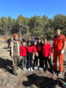 Cumhuriyetin 100. Yılında Tavşanlı'da Fidan Dikimi 
